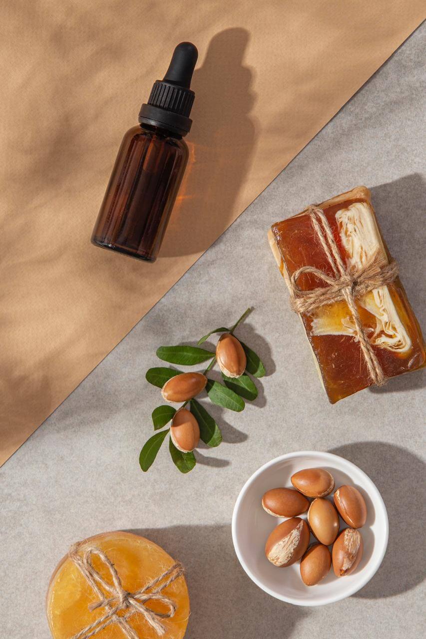 Jojoba Oil in the Lip Balm of Imperial Bloom by Verdant Line