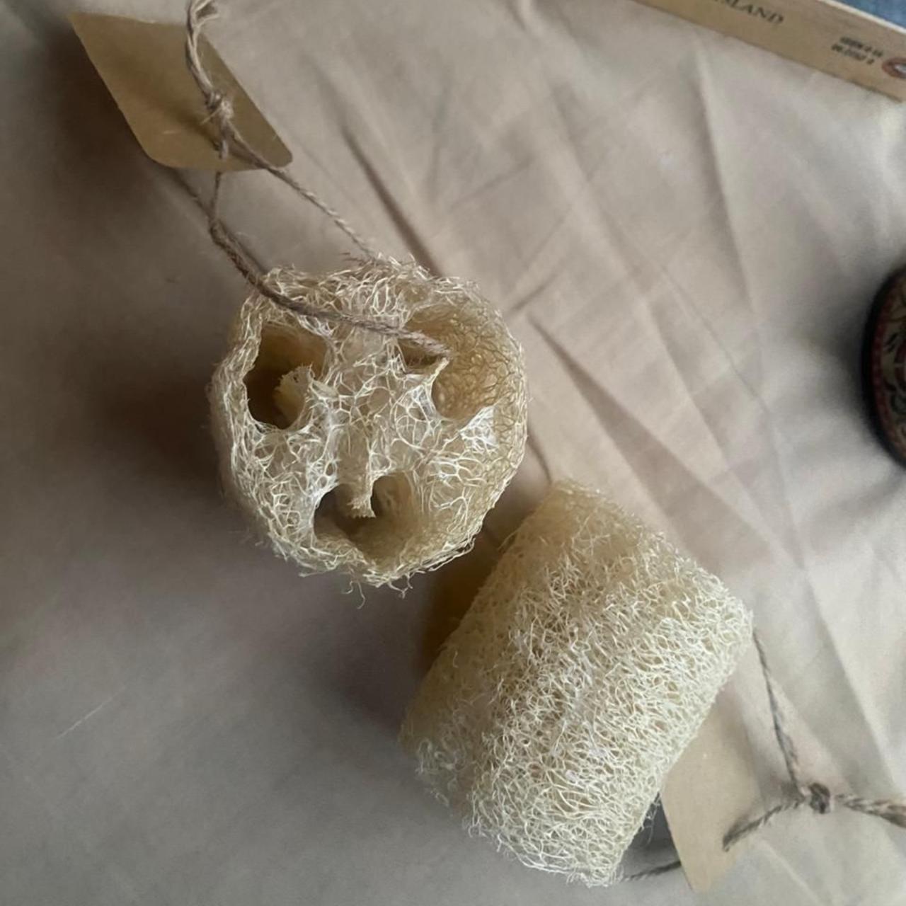 Natural plant-based loofah sponge for bath and shower